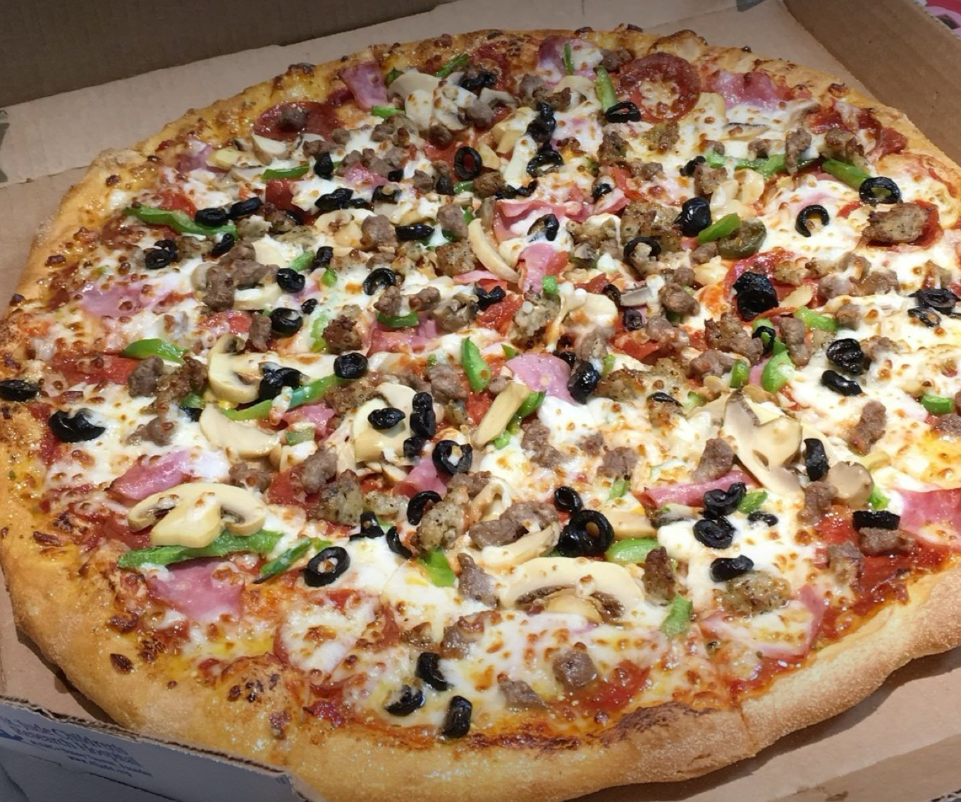 Hot 🥵 Extravaganza Pizza (USA ONLY