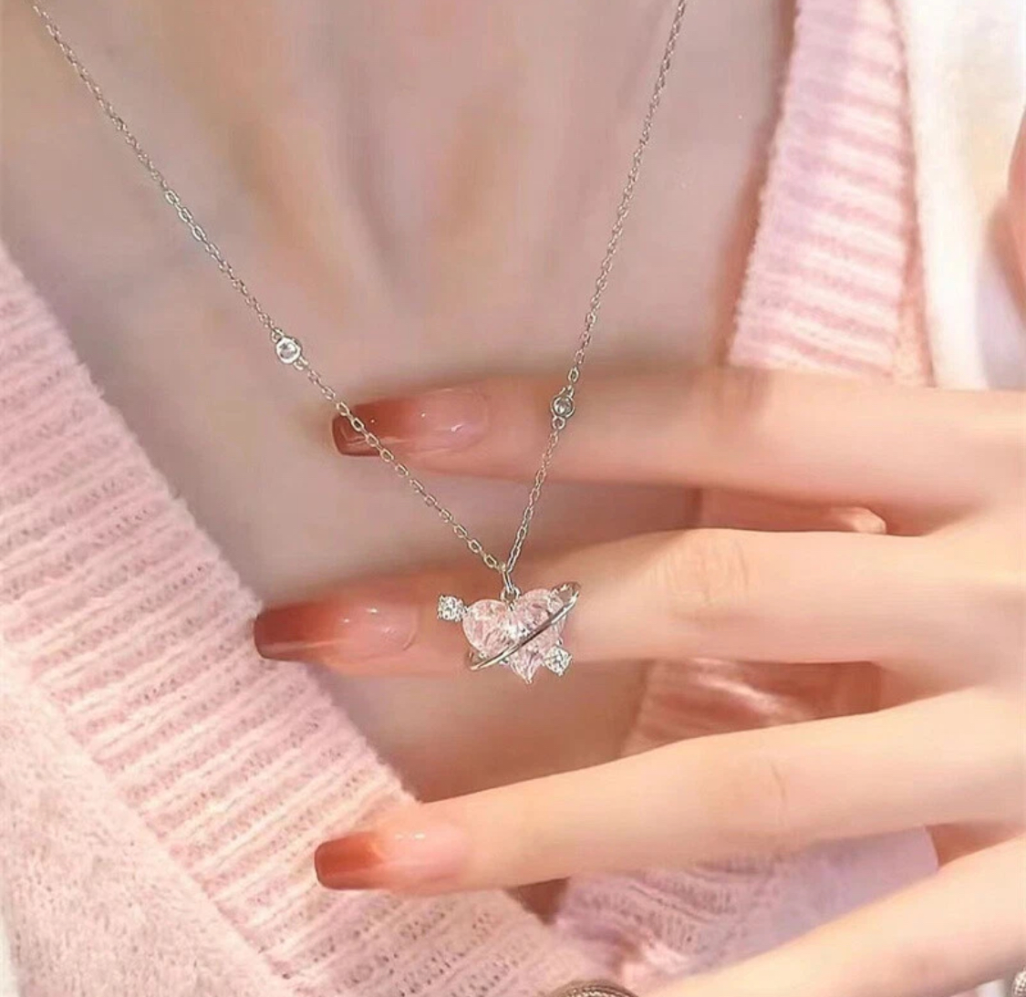 Light Luxury Delicate Heart Necklace