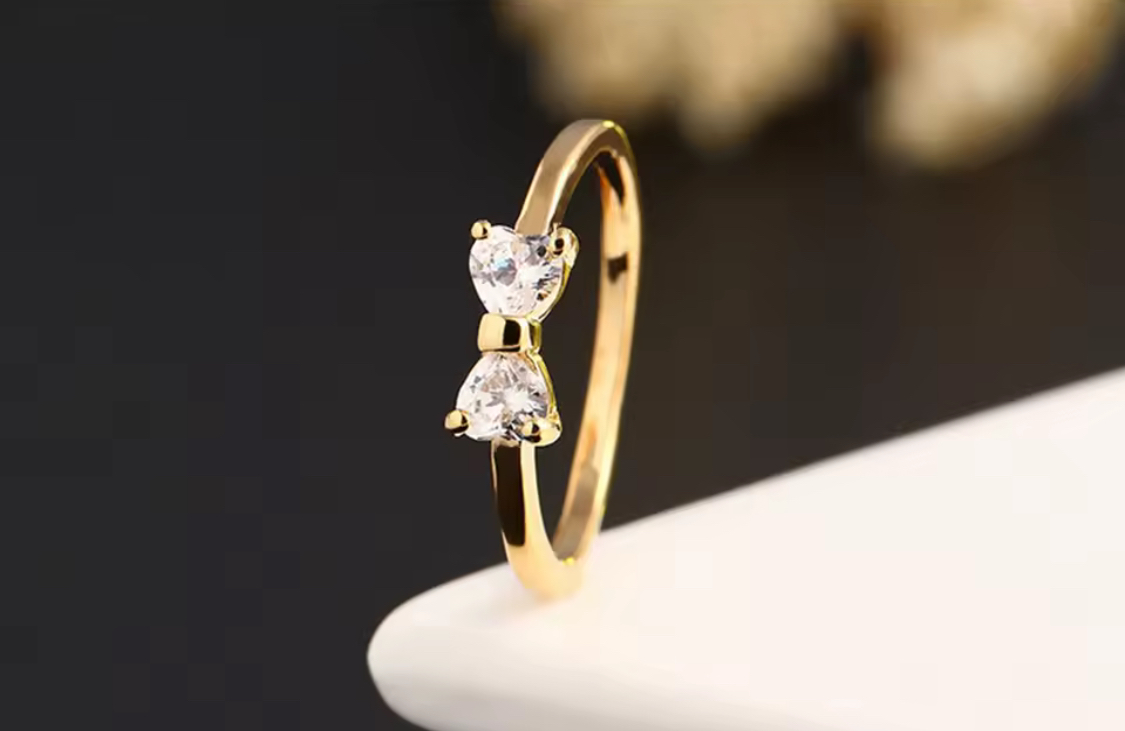 Women’s Cubic Zirconia Engagement Ring