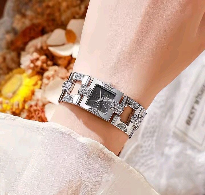 Luxury Fashion Woman Watch